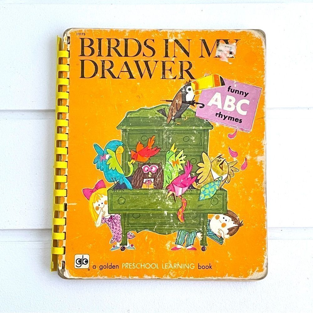 Birds in my drawer: Funny ABC rhymes By Jo Anne Wood 1971